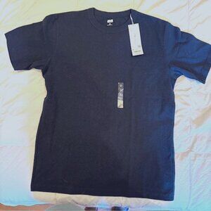 Brand new with tag, Uniqlo Crew neck short sleeve tshirt Medium